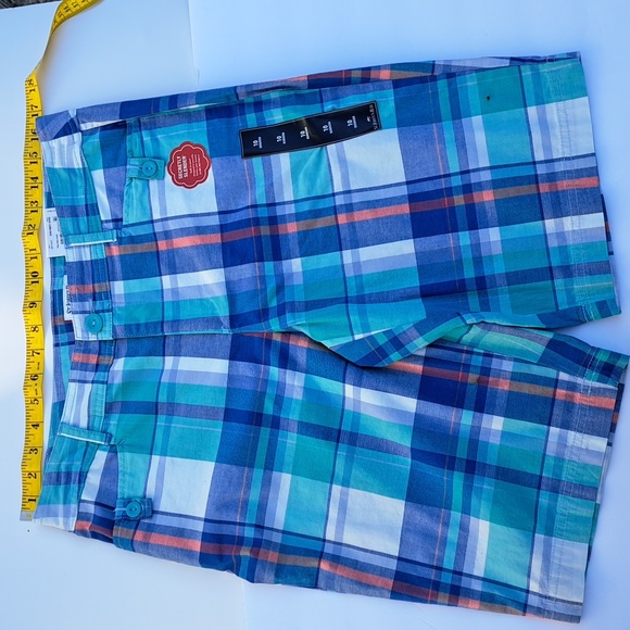 NWT St. John's Bay SECRETLY SLENDER Plaid Bermuda Shorts Womens size 10 - Picture 5 of 7